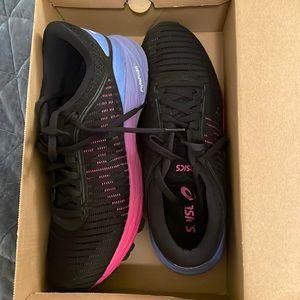 ASICS Dynaflyte 2 running shows